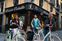 Madrid Night: Vintage Bike Tour Highlights with Optional Tapas