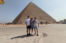 Private Tour To The Great Pyramids and Sphinx with lunch