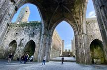 Rock of Cashel Cahir Castle Private Day Tour from Dublin w/picnic