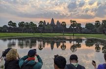 Private Sunrise Angkor Small Tour