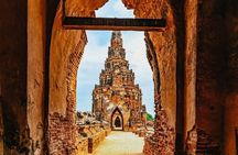 Tour in Maeklong Railway, Floating Market and Ayutthaya 