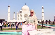 From Delhi: Taj Mahal, Agra Fort & Baby Taj Same Day Tour by Car
