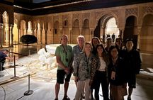 Private Tour With A Different Perspective of Alhambra 