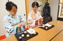 Tokyo 6 h Private Guided Tour & Japanese Sweets Making Experience