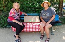Exclusive Gourmet Picnic Experience at the Eiffel Tower