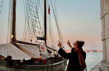 Venice Historic Walk: the city, its architecture and traditions