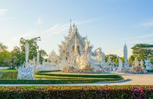 Small Group 1-Day Tour to Chiang Rai 3 Temples, Long-neck Tribe 