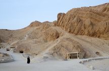  Valley of Queens and Valley of the Nobles in Luxor