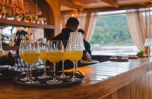 Sunset Cruise in Luang Prabang with Live Performance
