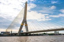 Journey along the Chao Phraya River 1-Hour Boat Charter