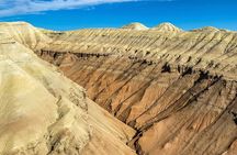 Singing dunes & Aktau mountains group tour to Altyn Emel 