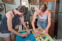 Private Cooking Class in Mauritius with a Local Family