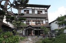 Walking Tour of Wealthy Merchant's Storehouses in Akita