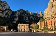 Montserrat Early Small Group Tour with Hiking and Cable Car