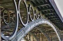 Private walking tour of Triana in Seville