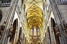 Prague Royal Castle, St Vitus, Golden Lane Tour with Tickets