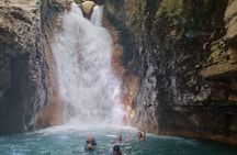 La Leona Waterfall Adventure Guided Hike with Lunch 
