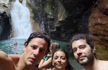 La Leona Waterfall Adventure Guided Hike with Lunch 