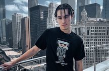Chicago Insta Walk with Digital and Polaroid Photoshoot