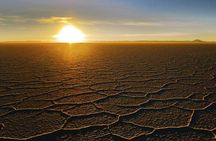 2-Day Private Tour to Salar de Uyuni and Laguna Colorada