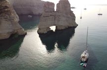 Private Daily Sailing Cruise to Discover the Highlights of Milos