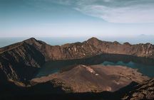 3 Days Tour in Mount Rinjani Summit with Lake Hiking 