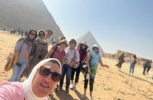 Private Tour to The Pyramids Egyptian Museum & Bazaar from Cairo