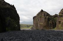 Private Hiking Tour in the Valley of Thórsmörk