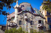 Sailing Experience,Sagrada Familia & Casa Battlo Small Group Tour