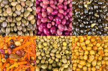 Moroccan cooking class with a local family