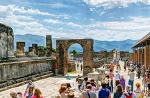 Pompeii Guided Tour with Ticket & Lunch from Sorrento