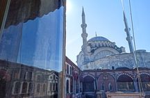 Photograph the Hidden Corners of the Grand Bazaar in Istanbul