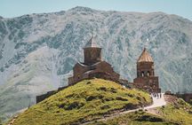 Private Tour from Tbilisi to Kazbegi to the Georgian Landmarks