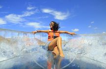 Tour to the Arch of Cabo San Lucas in a transparent glass boat