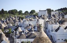 Tour of LOCOROTONDO and ALBEROBELLO departing from Bari