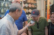 Hong Kong Street Food Tour with Locals - Dim Sum, Wonton & more