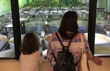Ginger Factory and Nutworks Return Bus Transfer: Sunshine Coast 