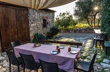 Learn how to make pizza and Tiramisù Cooking Class in Siena 