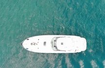 Cruise in style on our 60-foot yacht in Cancun for 20 people