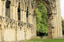The Best of York Private Walking Tour: Landmarks & Hidden Gems