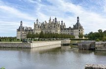 Loire Valley Day Tour Chambord and Chenonceau plus Lunch at a Private Castle