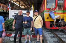 Private Tour: Floating Market and Maeklong Tour from Bangkok