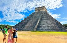 Chichen Itza Early Access Tour with Expert Guide & Buffet Lunch