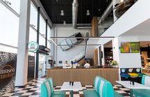 Guided tour of the Motor Museum with limousine transportation