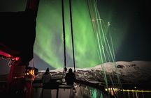 Luxury Northern Lights Yacht Cruise with Hot Tub & Dinner