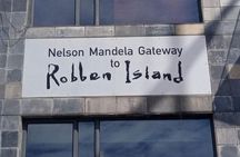 Robben Island Guided Tour & Two Ocean Aquarium with tickets 