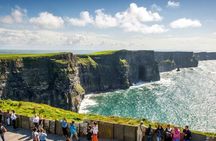 Cliffs of Moher, Burren and Bunratty with Private Chauffeur Tour 