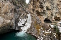 Banff, Yoho, and Icefield Parkway Private Tour
