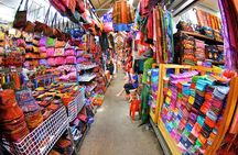 Private Exclusive Guided Chatuchak Weekend Market Shopping Tour 