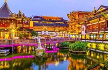 Private Shanghai Airport Layover Tour of Old and New Highlights
